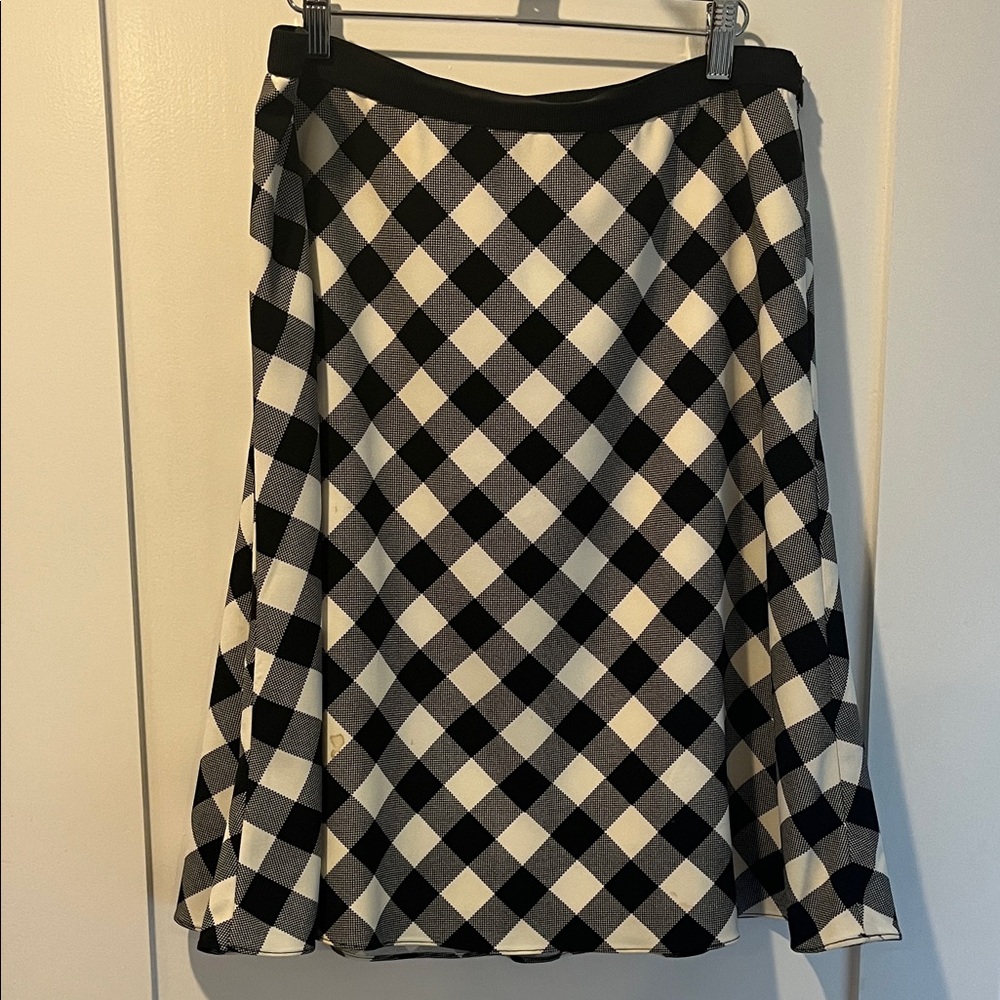 Ann Taylor Black and Cream Plaid A-Line Skirt
